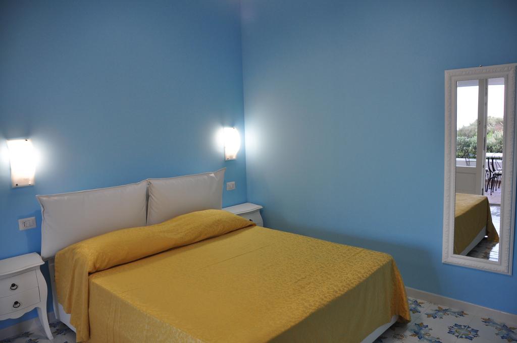 Case Vacanze Margherita Lipari (Isola Lipari) Quarto foto